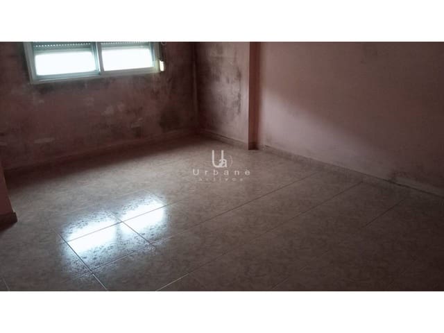 Apartamento de 3 habitaciones en Algemesí en venta con garaje - 110.600 € (Ref: 9859019)