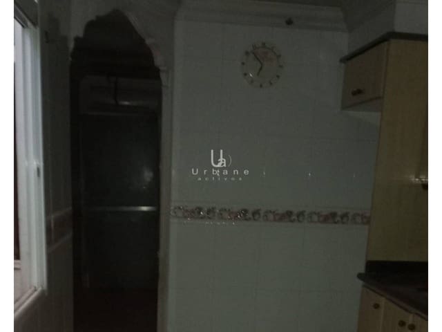 Apartamento de 3 habitaciones en Algemesí en venta con garaje - 110.600 € (Ref: 9859019)