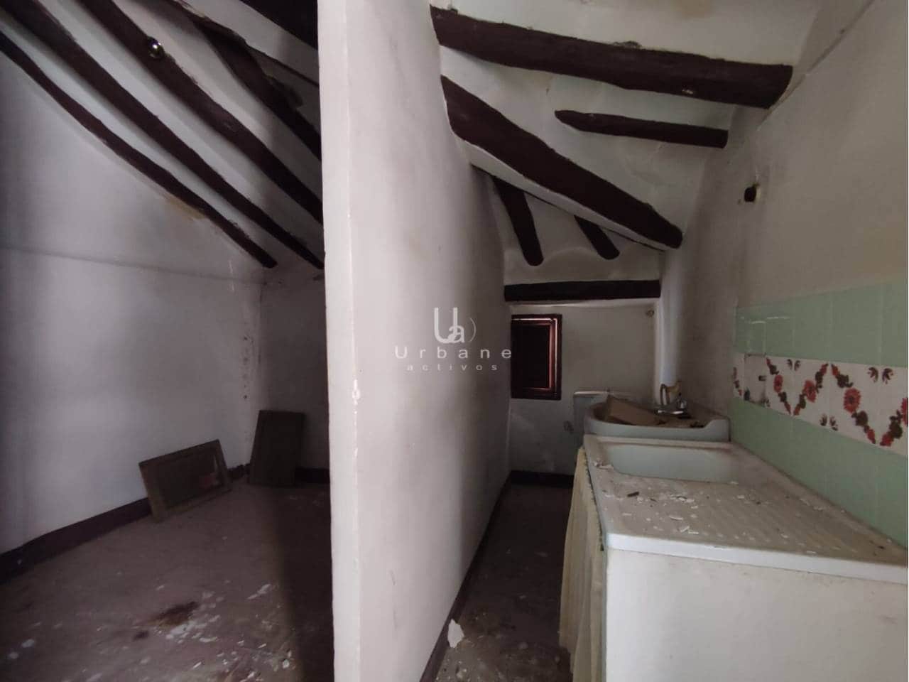 3 camera da letto Villetta a Schiera in vendita in Mula - 24.000 € (Rif: 9861455)