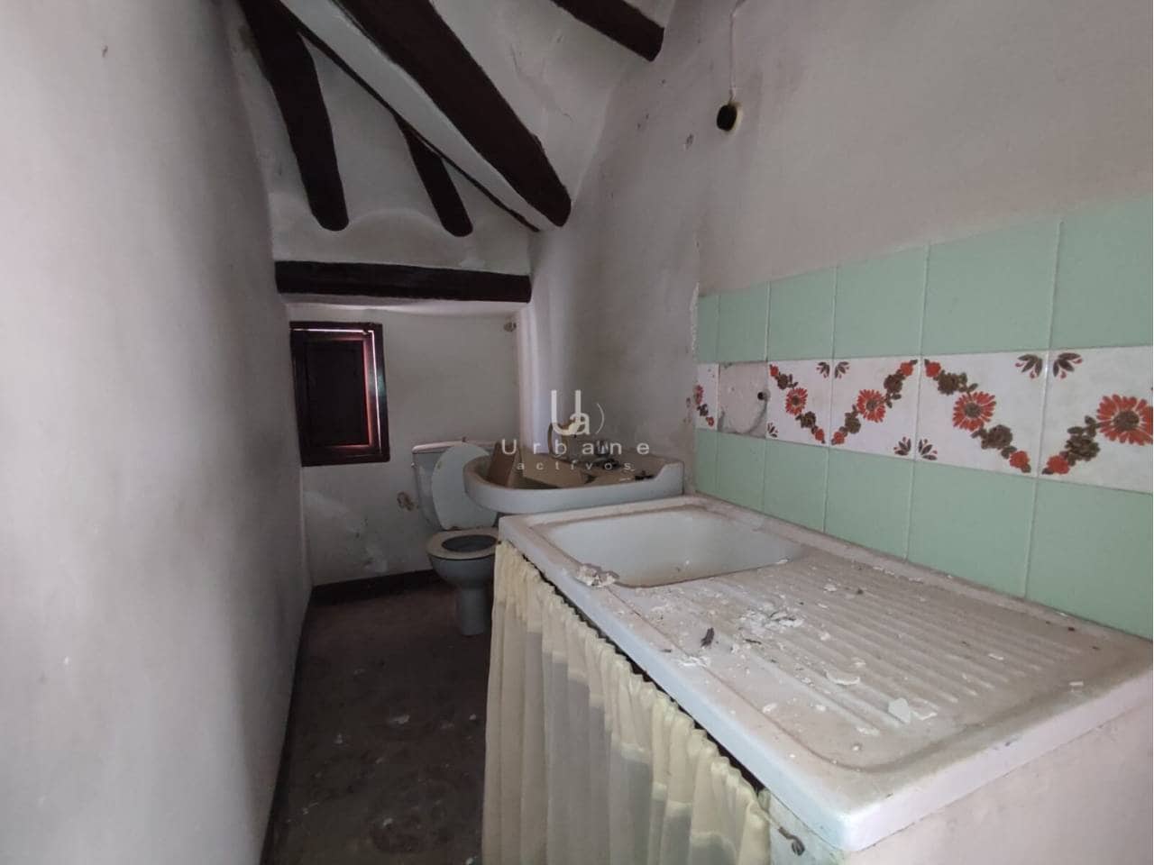 3 camera da letto Villetta a Schiera in vendita in Mula - 24.000 € (Rif: 9861455)