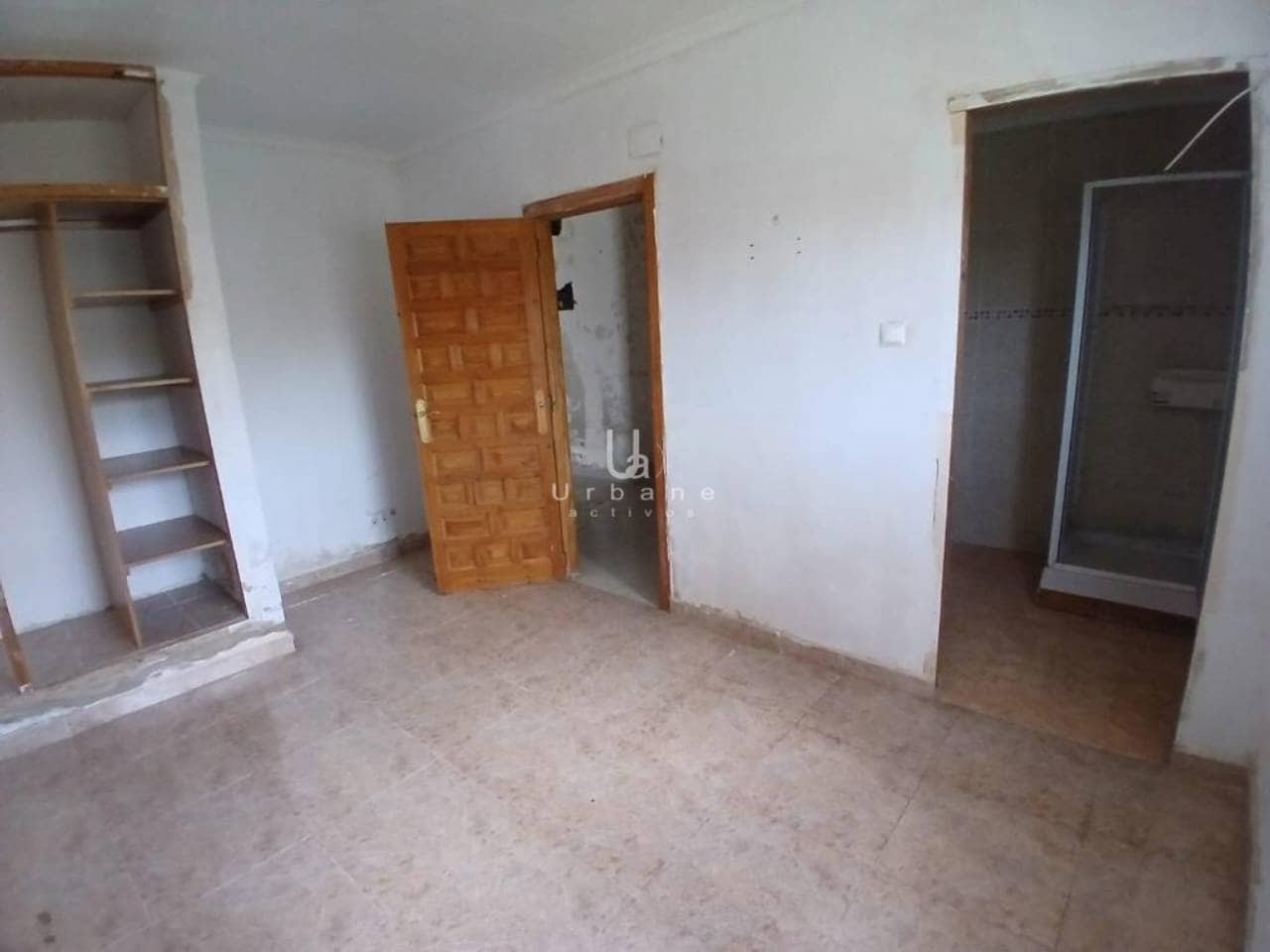 4 bedroom Finca/Country House for sale in Elche / Elx with pool - € 139,000 (Ref: 9866355)