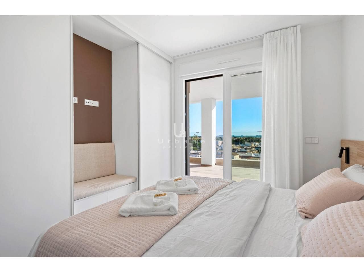 3 slaapkamer Appartement te koop in Los Alcazares met zwembad garage - € 359.900 (Ref: 9875606)