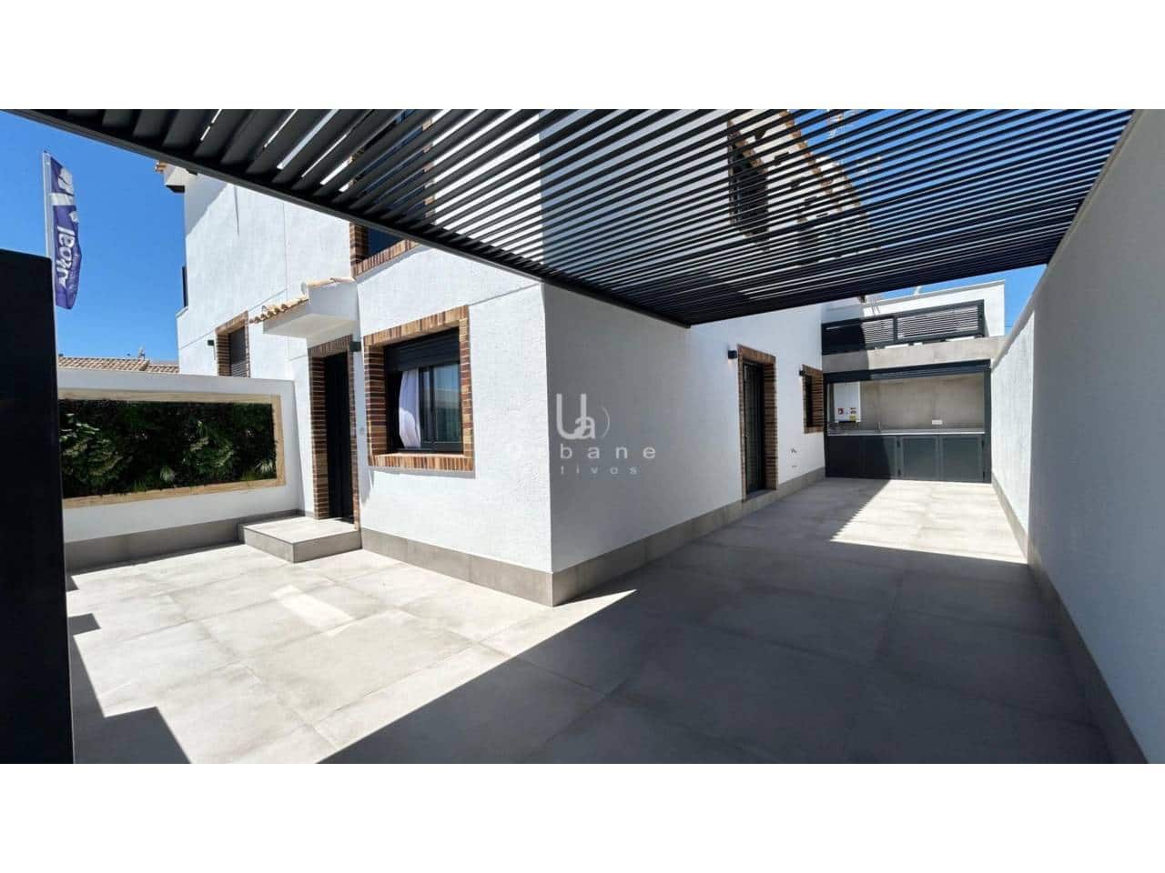3 slaapkamer Rijtjeshuis te koop in Pilar de la Horadada met garage - € 299.900 (Ref: 9875607)