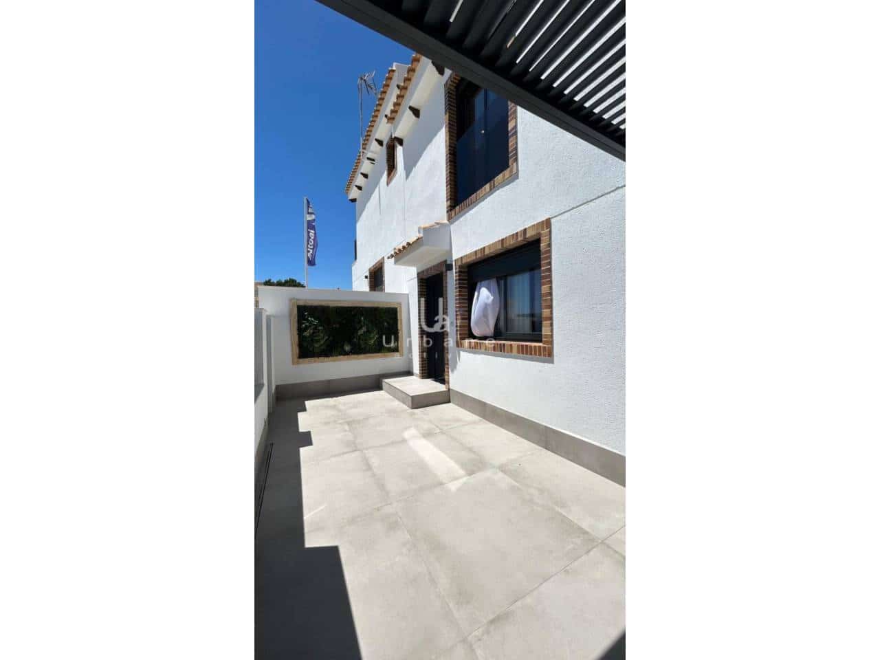 3 slaapkamer Rijtjeshuis te koop in Pilar de la Horadada met garage - € 299.900 (Ref: 9875607)