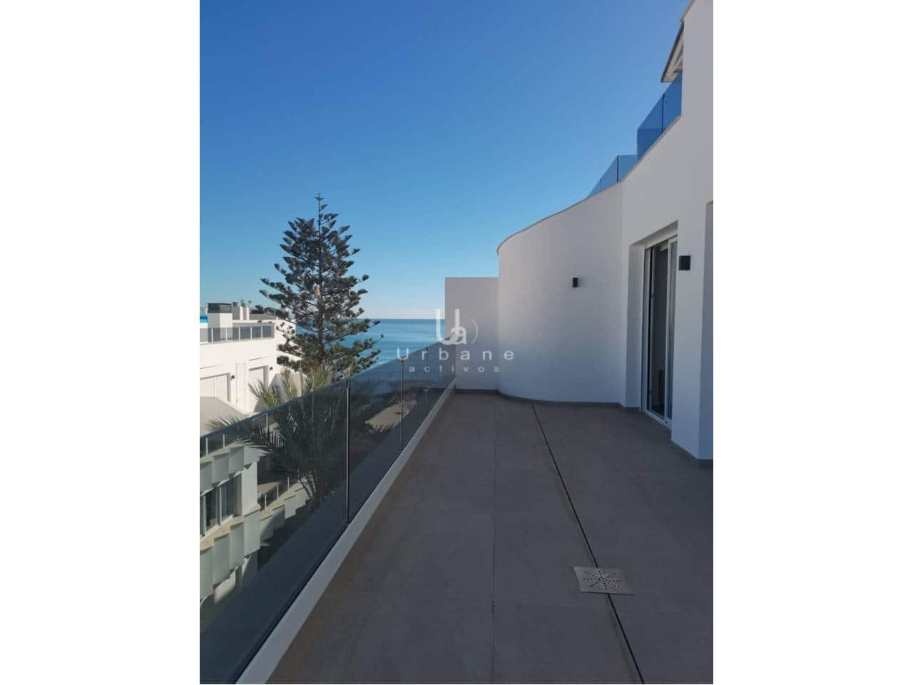 2 soveværelse Penthouse til salg i Torrevieja med swimmingpool garage - € 459.000 (Ref: 9877721)