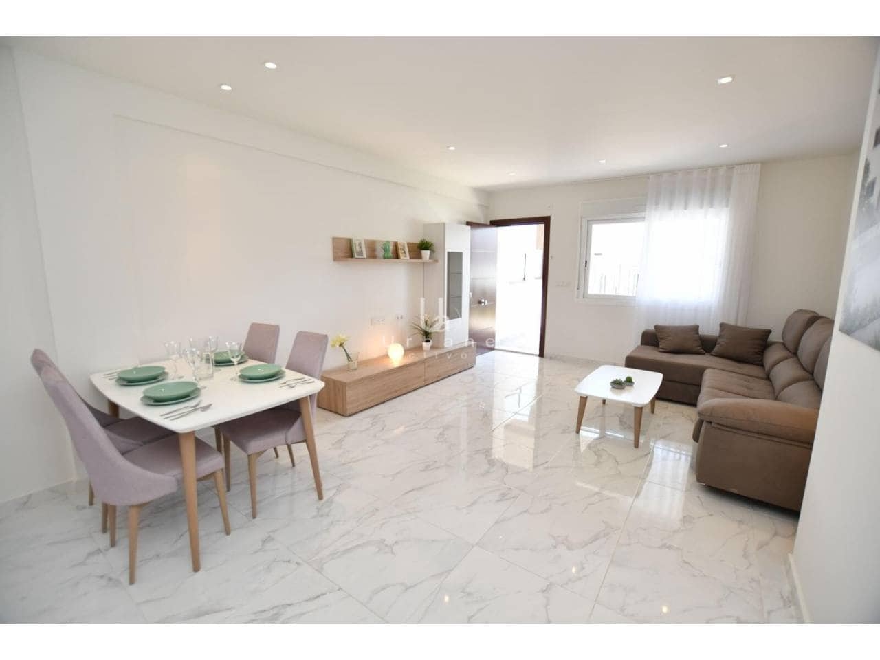 2 soveværelse Villa til salg i San Miguel de Salinas med swimmingpool garage - € 243.800 (Ref: 9877723)