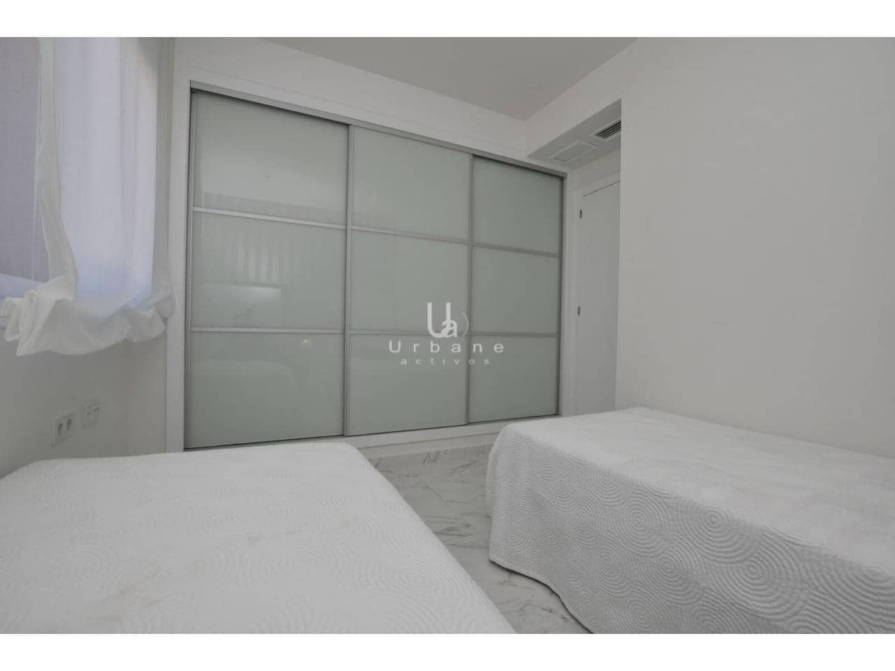 2 soveværelse Villa til salg i San Miguel de Salinas med swimmingpool garage - € 243.800 (Ref: 9877723)
