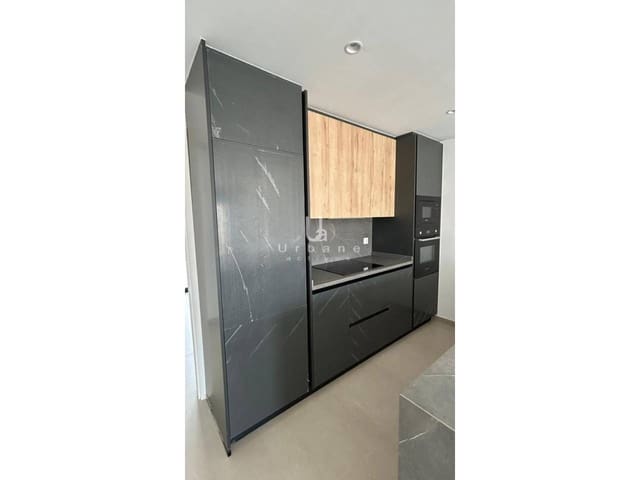 3 soveværelse Villa til salg i Alhama de Murcia med garage - € 222.900 (Ref: 9877727)