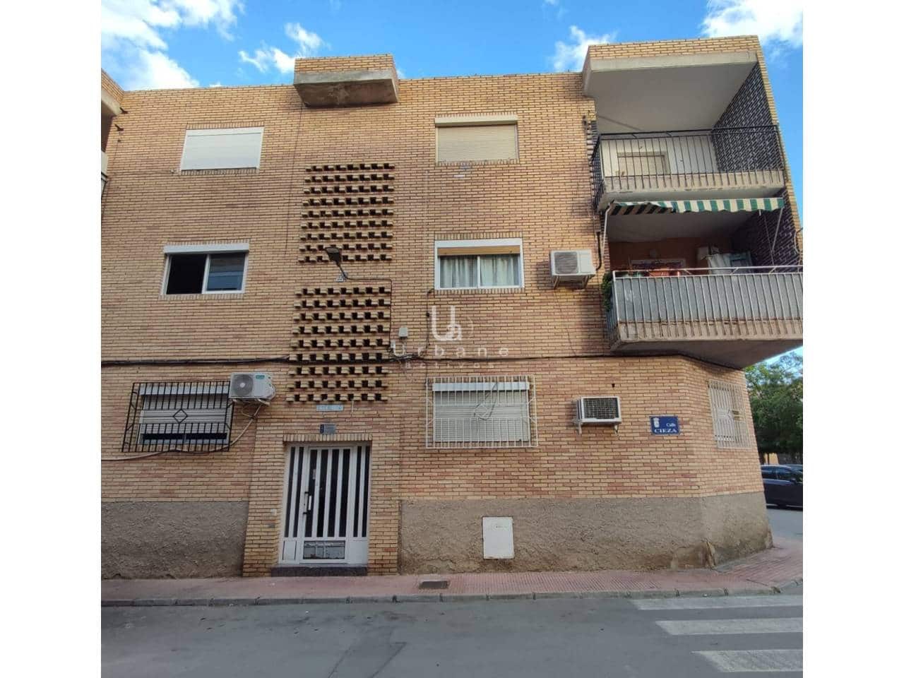 3 quarto Apartamento para venda em Las Torres de Cotillas - 79 000 € (Ref: 9880410)