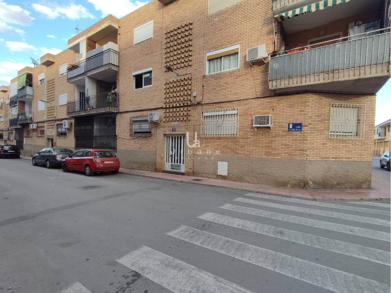 3 quarto Apartamento para venda em Las Torres de Cotillas - 79 000 € (Ref: 9880410)