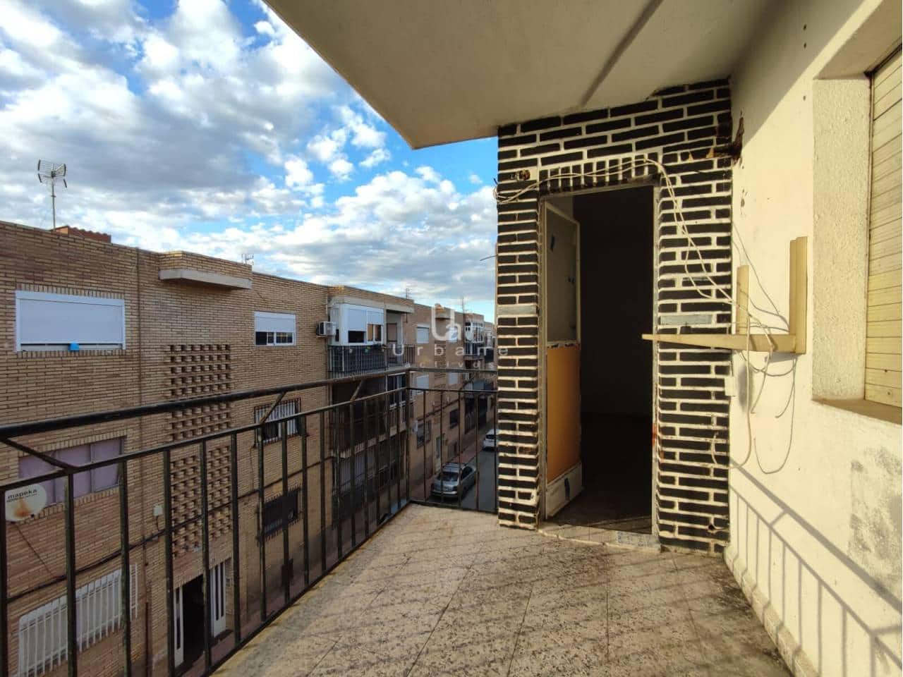 3 quarto Apartamento para venda em Las Torres de Cotillas - 79 000 € (Ref: 9880410)