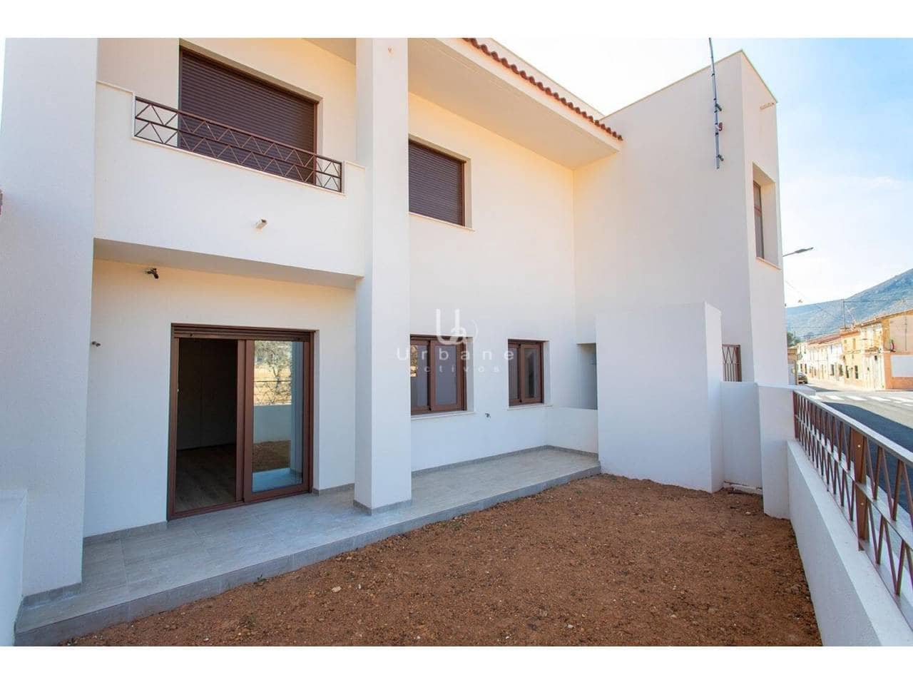 3 sovrum Radhus till salu i Hondon de las Nieves - 215 000 € (Ref: 9880418)