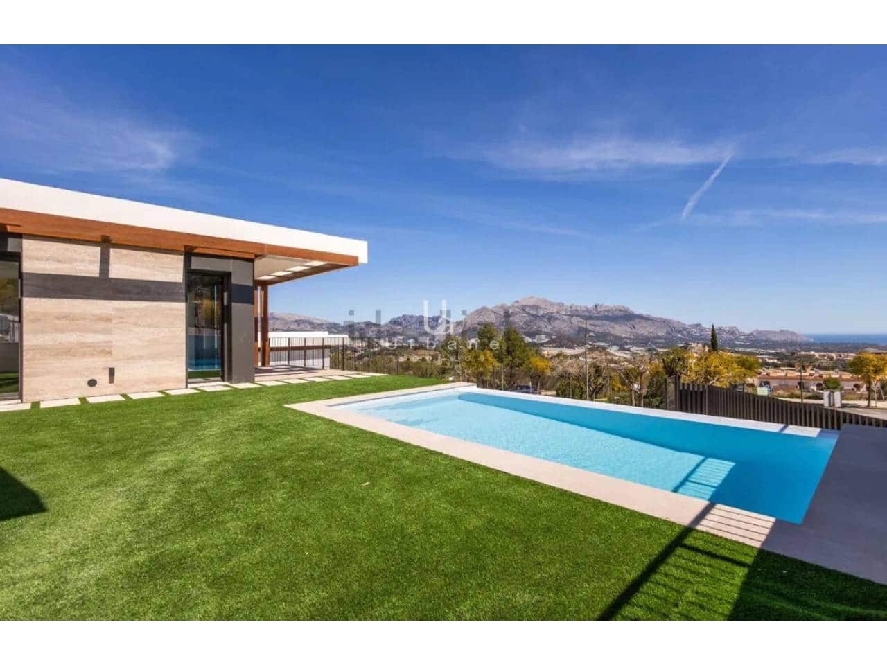 4 sypialnia Willa na sprzedaż w Polop z basenem garażem - 939 000 € (Ref: 9880422)