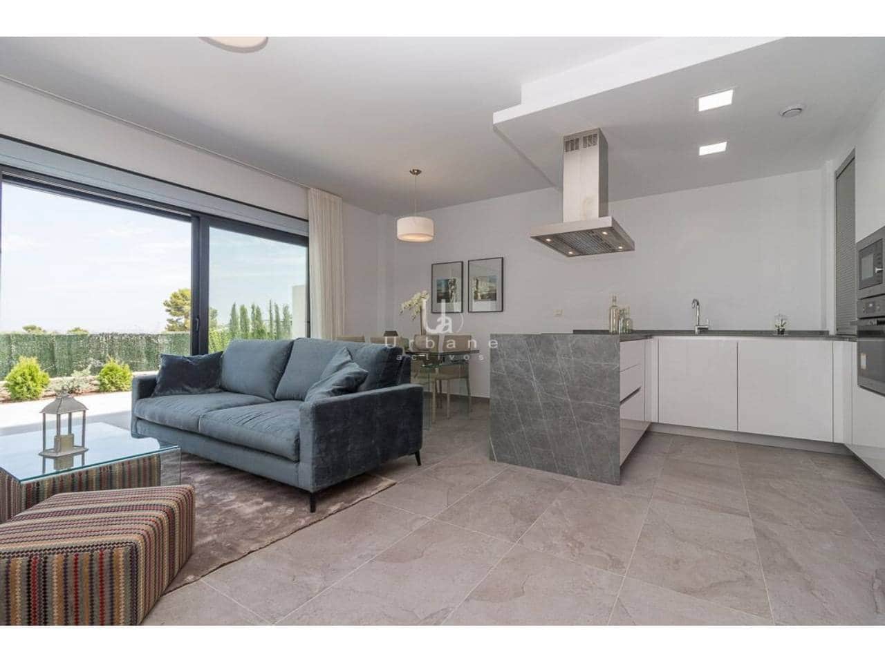 3 slaapkamer Villa te koop in Torrevieja met zwembad garage - € 340.000 (Ref: 9880423)