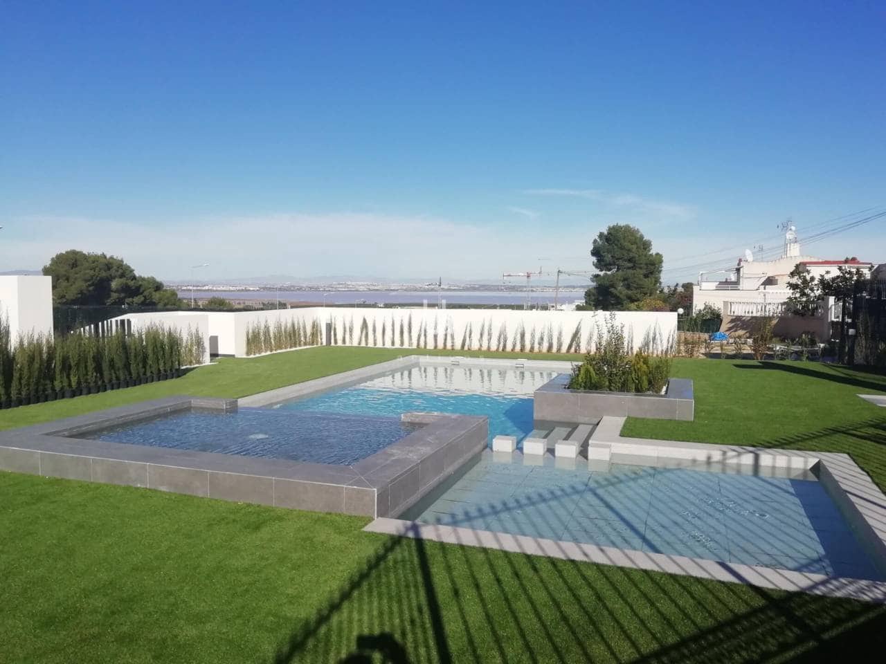 3 slaapkamer Villa te koop in Torrevieja met zwembad garage - € 340.000 (Ref: 9880423)
