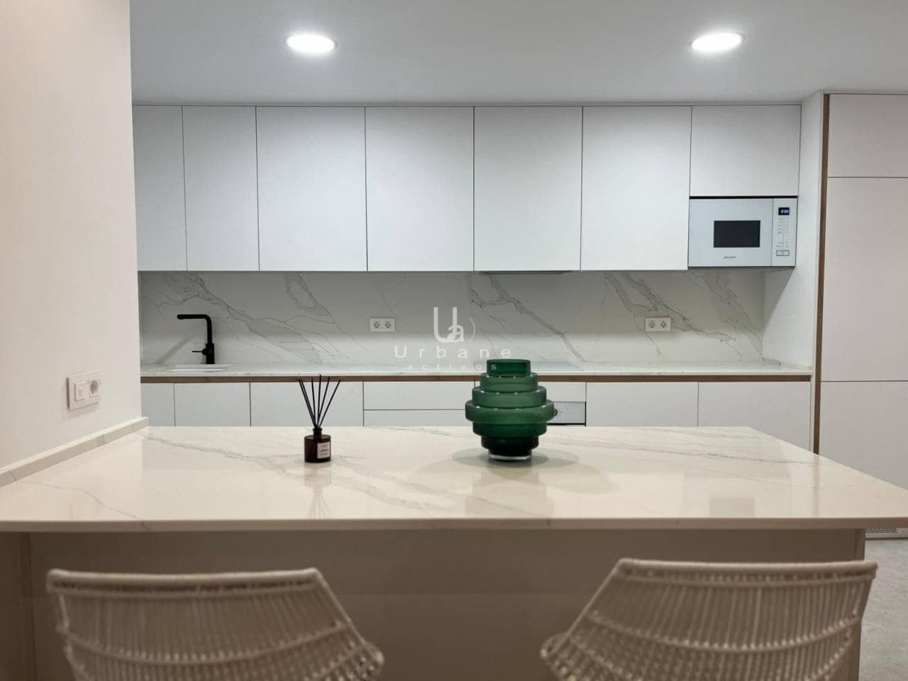 3 Zimmer Apartment zu verkaufen in Torrevieja mit Pool Garage - 370.000 € (Ref: 9880425)