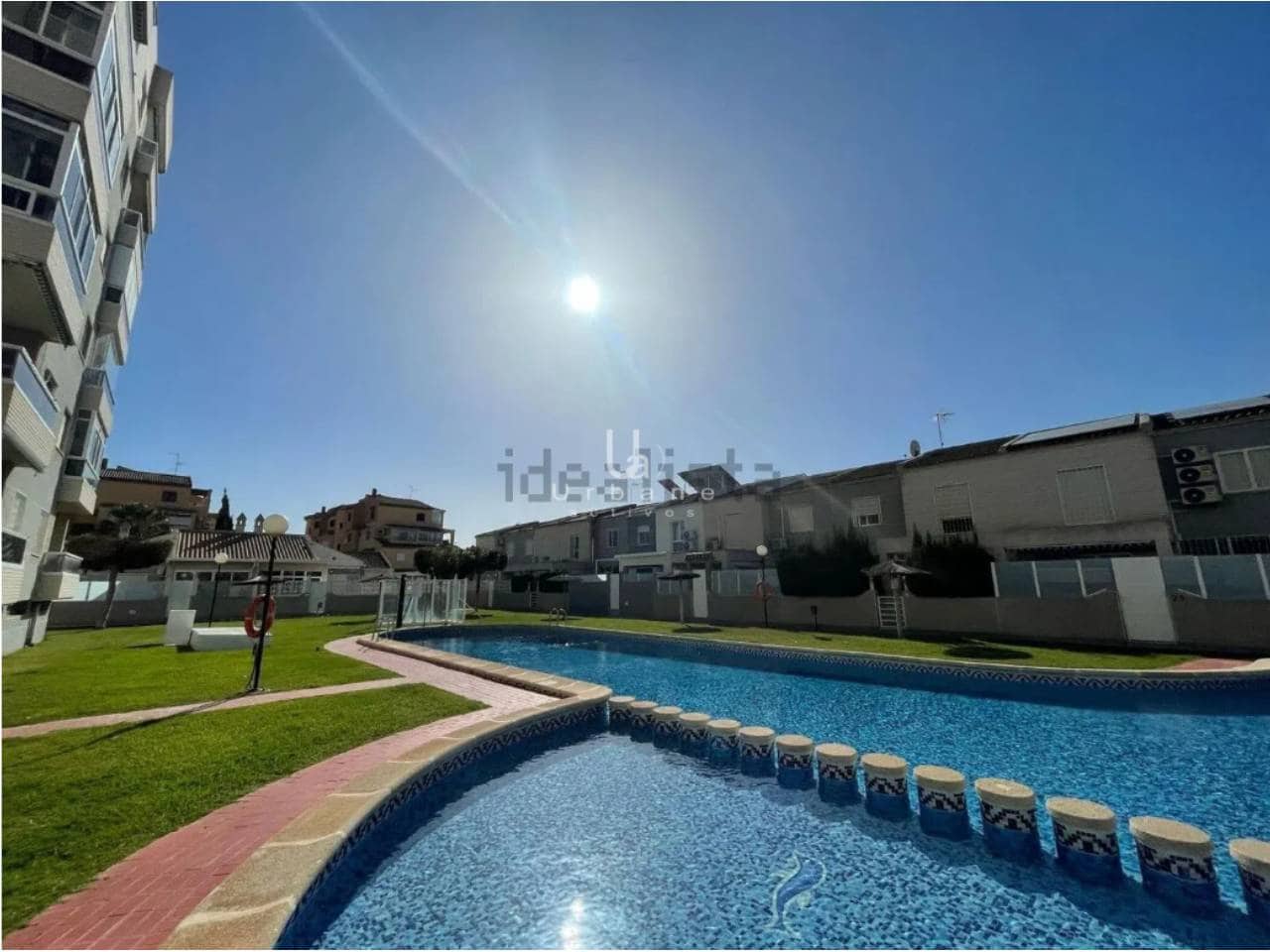3 Zimmer Apartment zu verkaufen in Torrevieja mit Pool Garage - 370.000 € (Ref: 9880425)