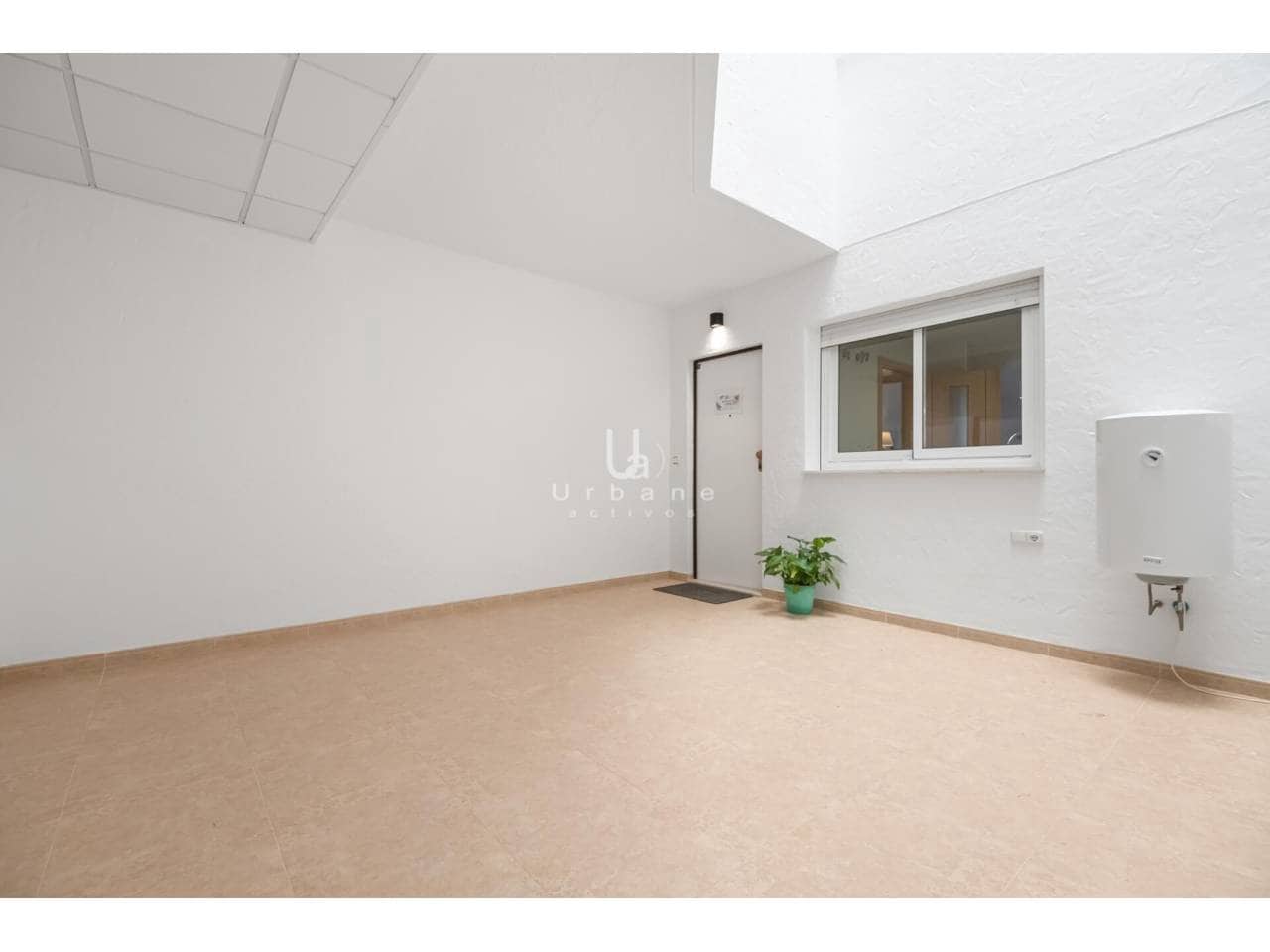 Apartamento de 1 habitación en Orihuela en venta con piscina garaje - 147.500 € (Ref: 9880426)