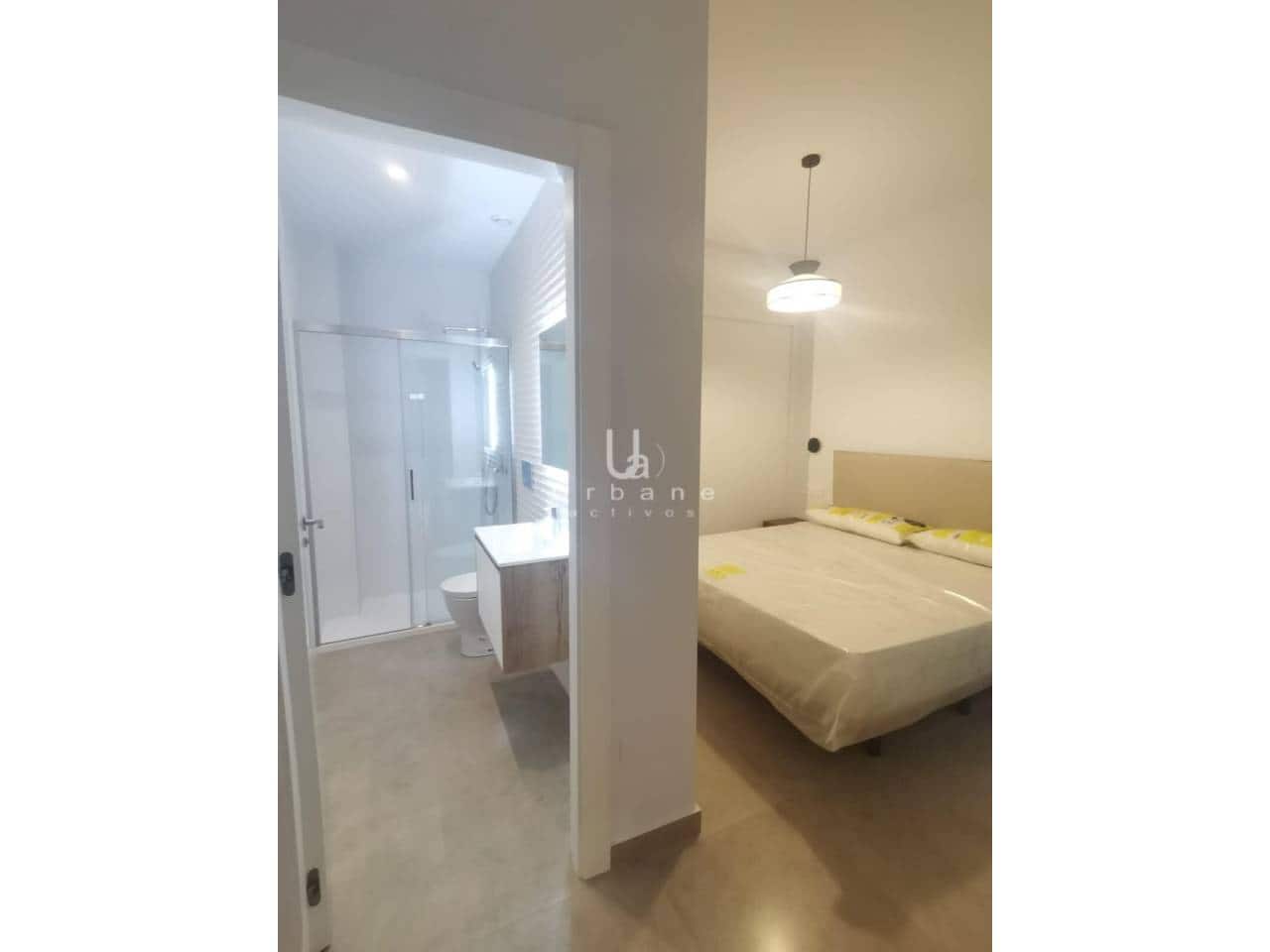 2 Zimmer Apartment zu verkaufen in Torrevieja mit Pool Garage - 249.000 € (Ref: 9880429)