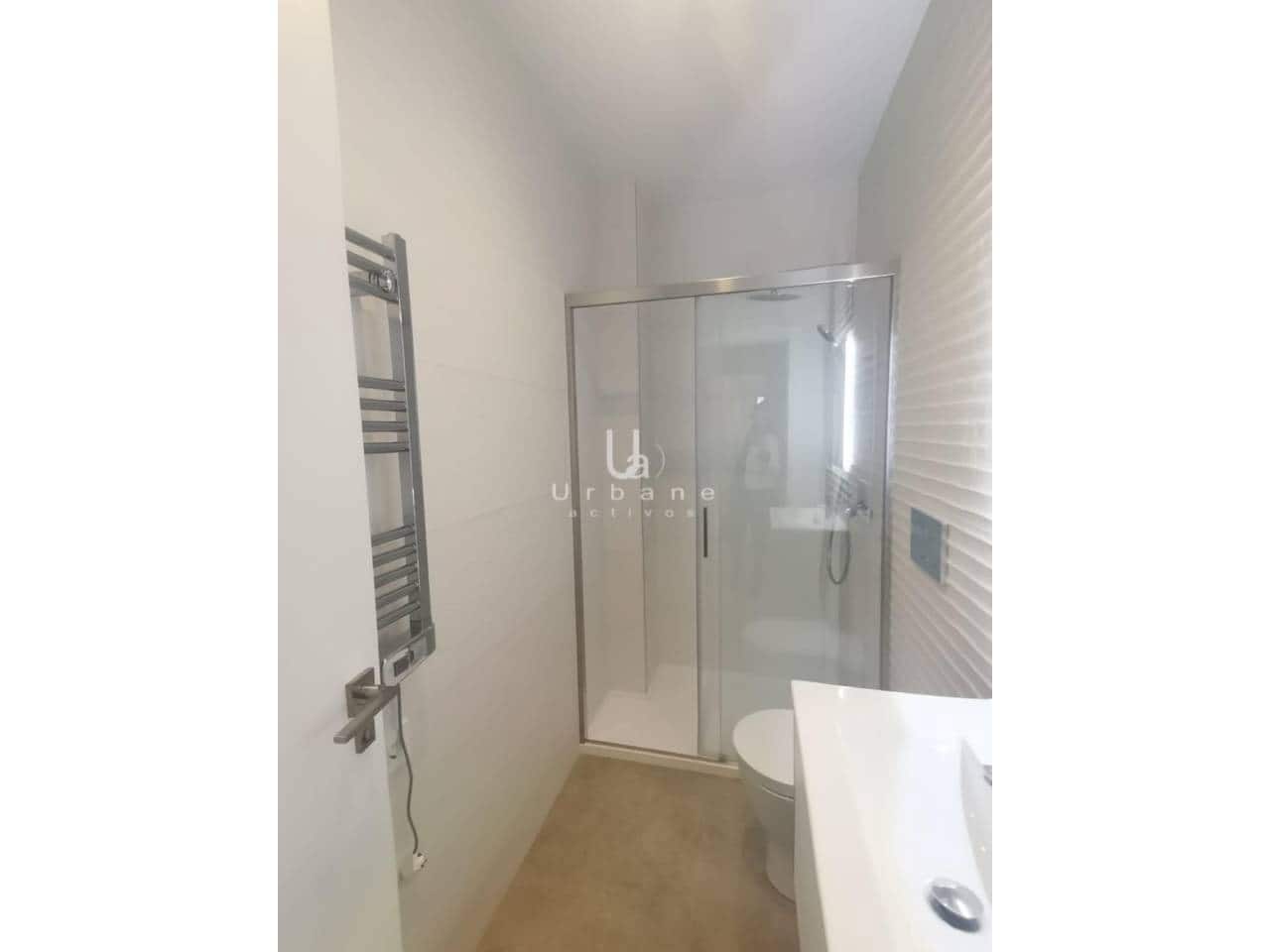 2 Zimmer Apartment zu verkaufen in Torrevieja mit Pool Garage - 249.000 € (Ref: 9880429)