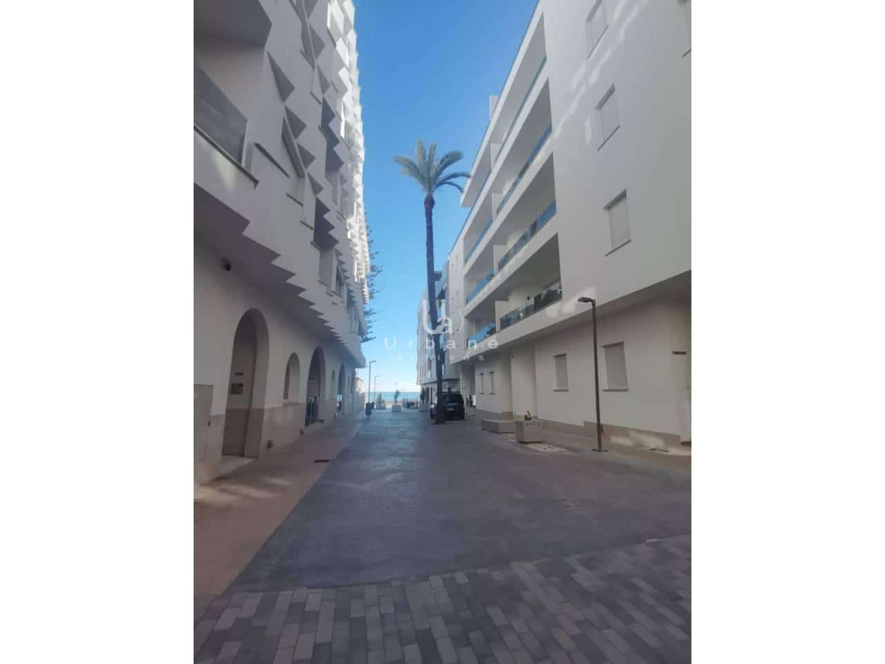 2 Zimmer Apartment zu verkaufen in Torrevieja mit Pool Garage - 249.000 € (Ref: 9880429)