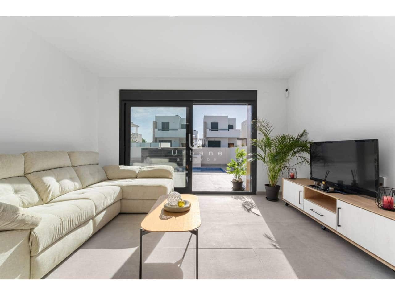 3 slaapkamer Villa te koop in Daya Nueva met zwembad garage - € 317.000 (Ref: 9883906)
