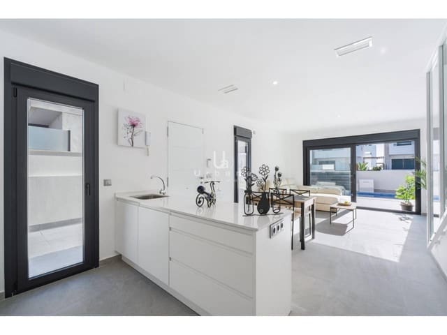 3 slaapkamer Villa te koop in Daya Nueva met zwembad garage - € 317.000 (Ref: 9883906)