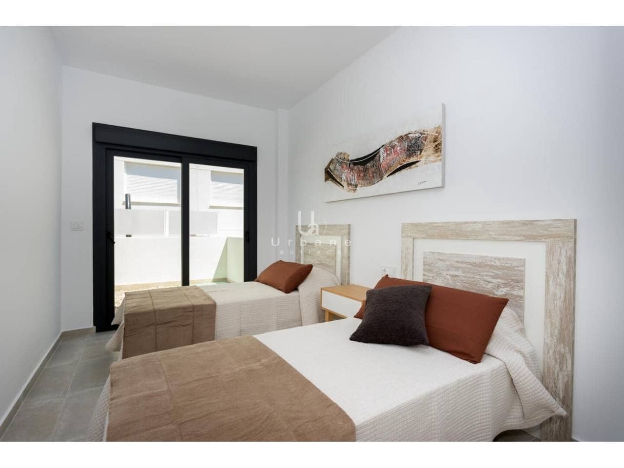 3 soverom Villa til salgs i Daya Nueva med svømmebasseng garasje - € 380 000 (Ref: 9883907)