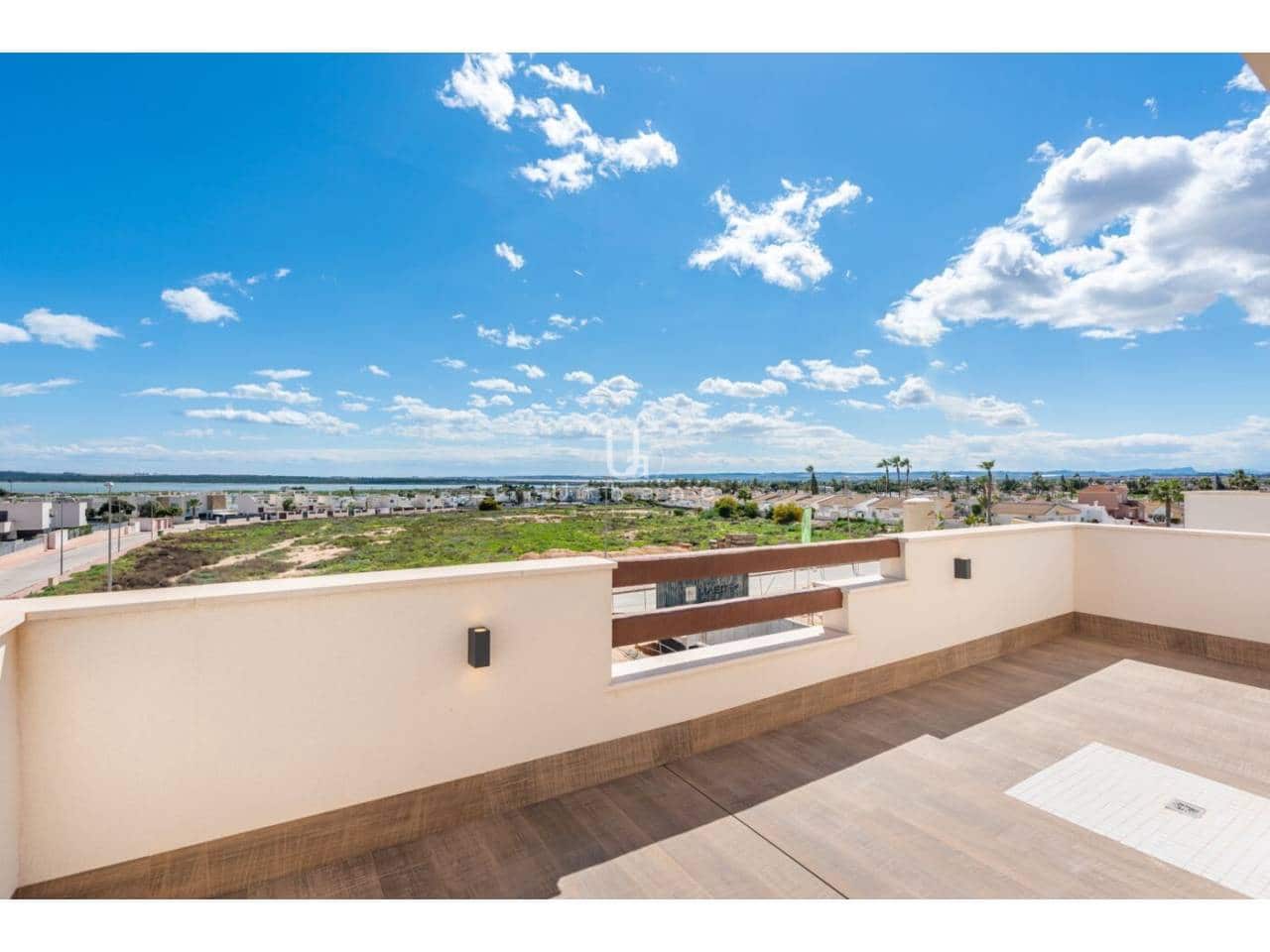 Chalet de 3 habitaciones en Rojales en venta con piscina - 649.000 € (Ref: 9883908)