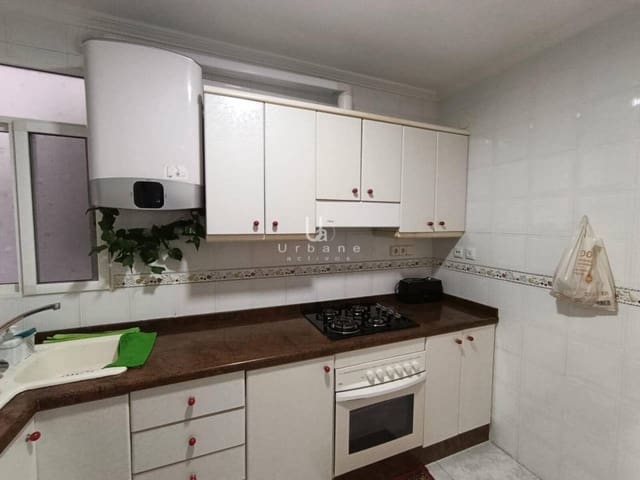 4 quarto Apartamento para venda em Alicante cidade - 190 000 € (Ref: 9883917)
