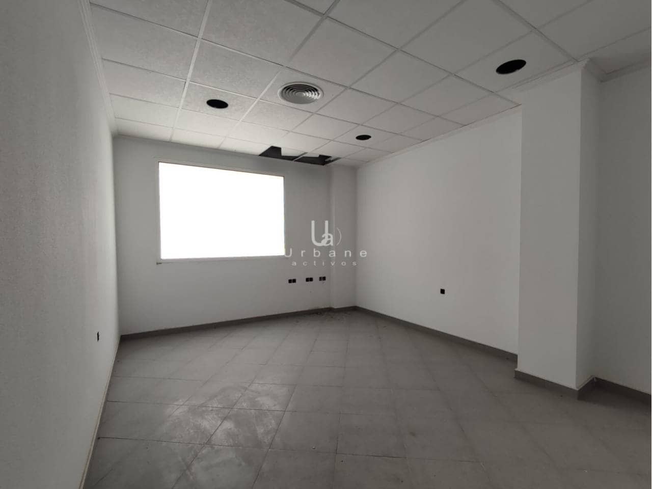 Local Commercial à vendre à Alcantarilla - 32 000 € (Ref: 9889653)