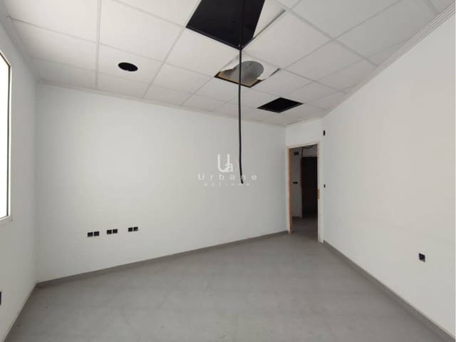 Local Commercial à vendre à Alcantarilla - 32 000 € (Ref: 9889653)