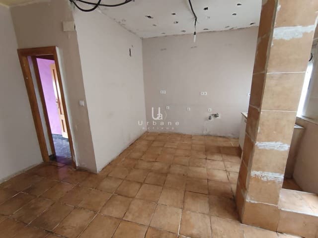 3 slaapkamer Flat te koop in Alzira - € 69.000 (Ref: 9891507)