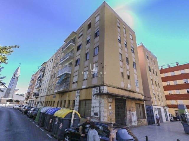 3 slaapkamer Flat te koop in Alzira - € 69.000 (Ref: 9891507)