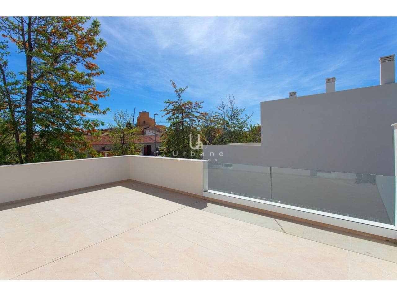 Chalet de 3 habitaciones en Hondón de las Nieves en venta con piscina - 357.250 € (Ref: 9895677)