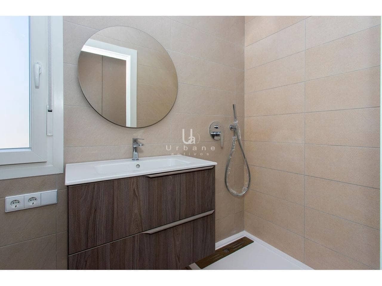 Chalet de 3 habitaciones en Hondón de las Nieves en venta con piscina - 357.250 € (Ref: 9895677)