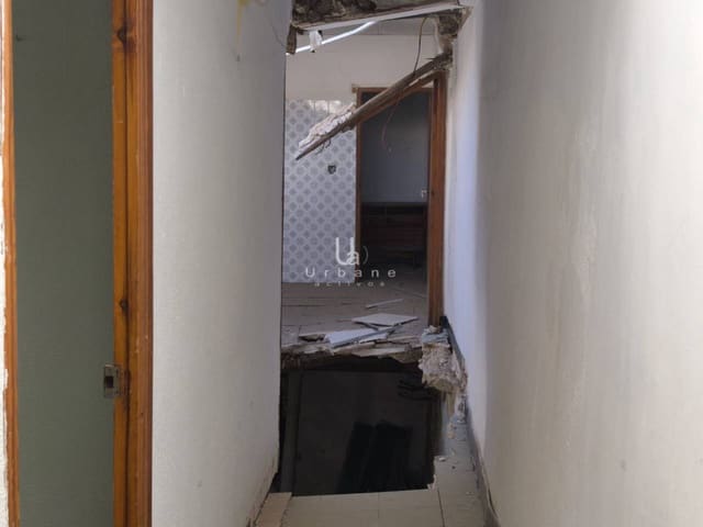 3 bedroom Flat for sale in Bullas - € 18,500 (Ref: 9898598)