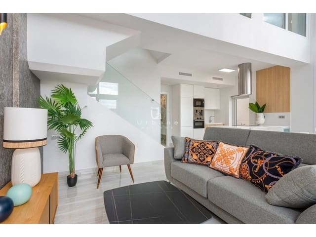 5 makuuhuone Huvila myytävänä paikassa Los Montesinos - 780 000 € (Ref: 9898600)