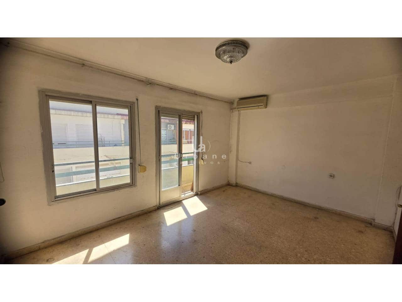 2 sypialnia Mieszkanie na sprzedaż w Miasto Walencja - 160 000 € (Ref: 9902702)