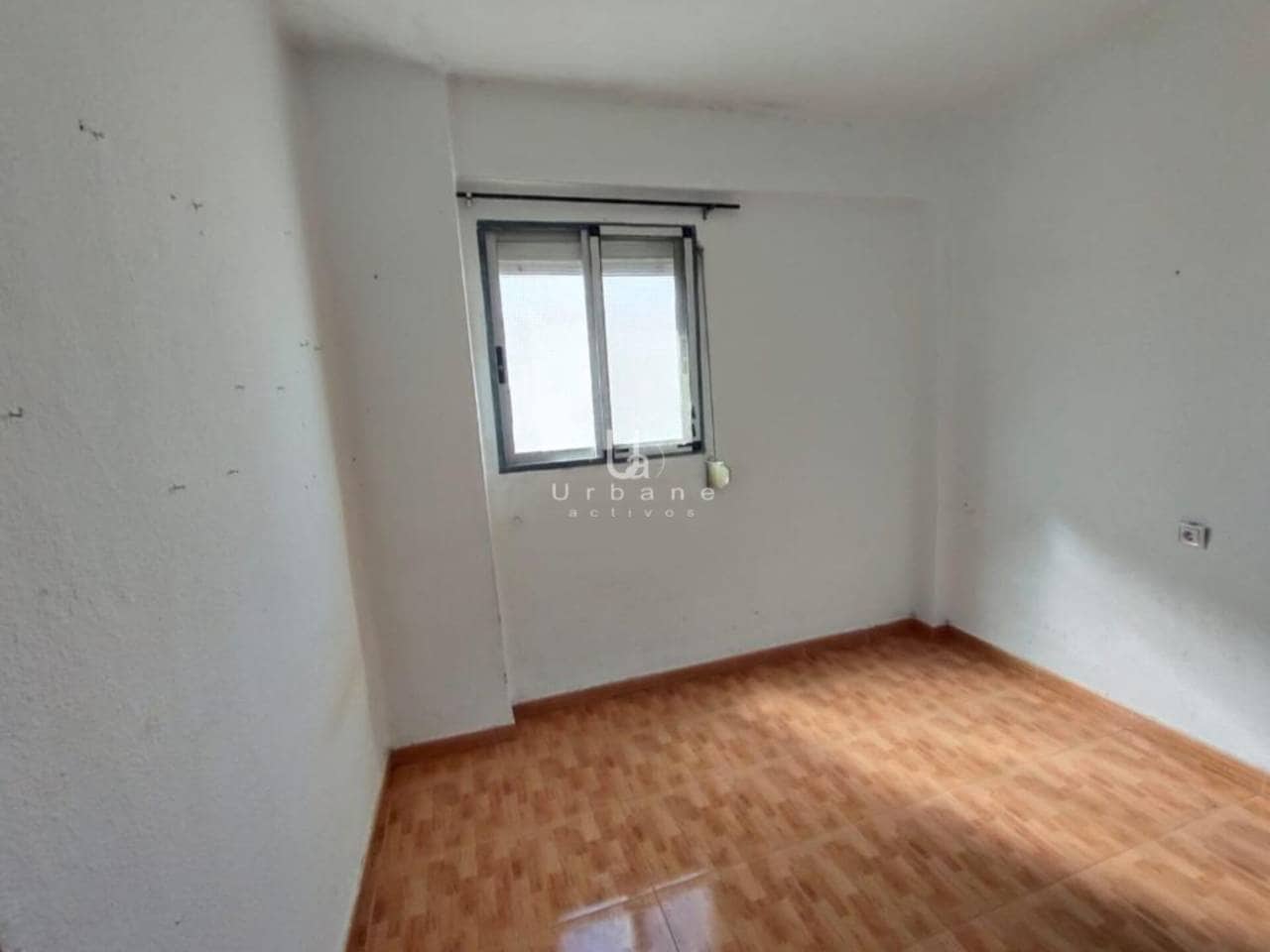 3 sovrum Lägenhet till salu i Valencia stad - 85 000 € (Ref: 9906647)