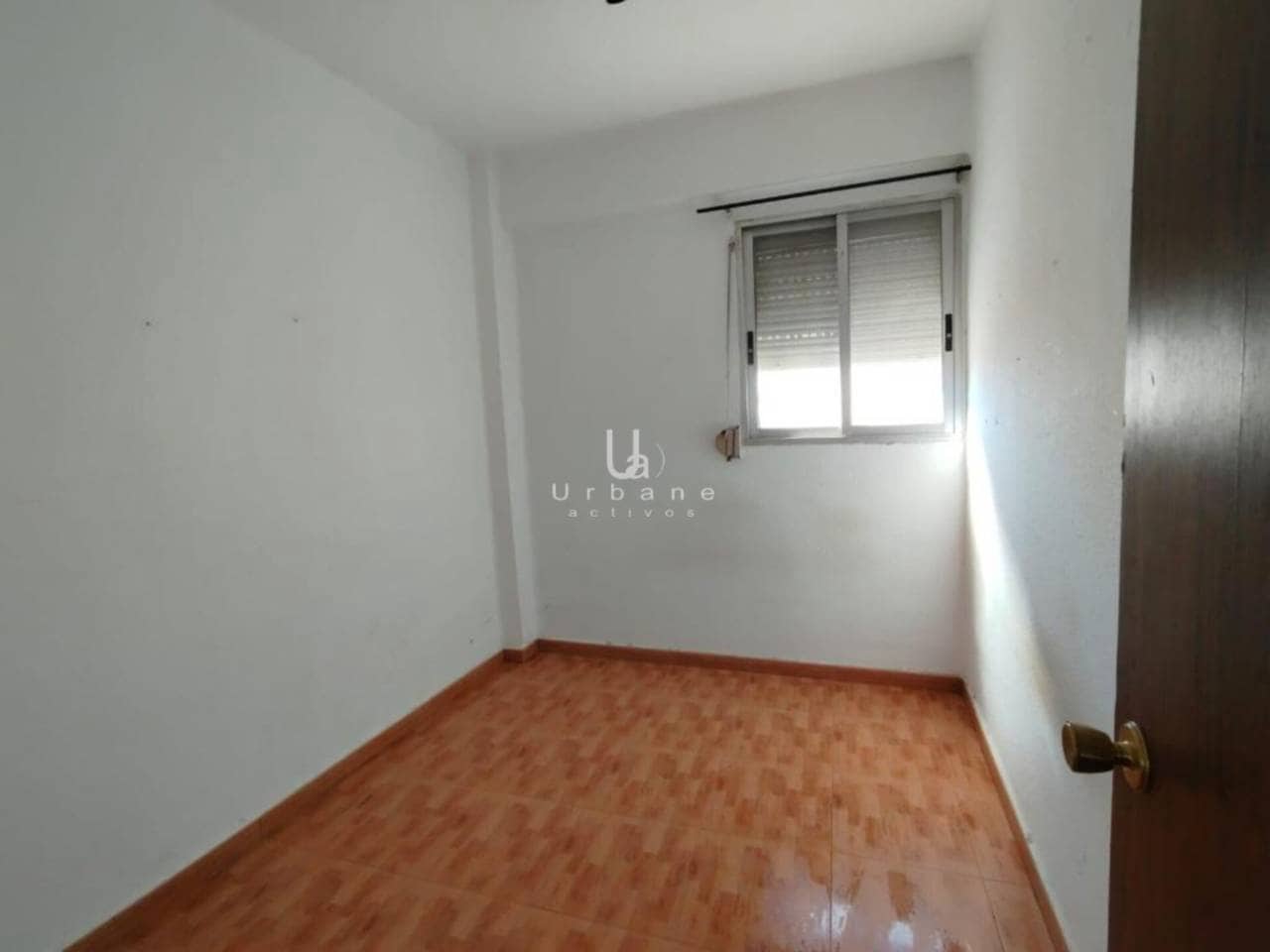 3 sovrum Lägenhet till salu i Valencia stad - 85 000 € (Ref: 9906647)