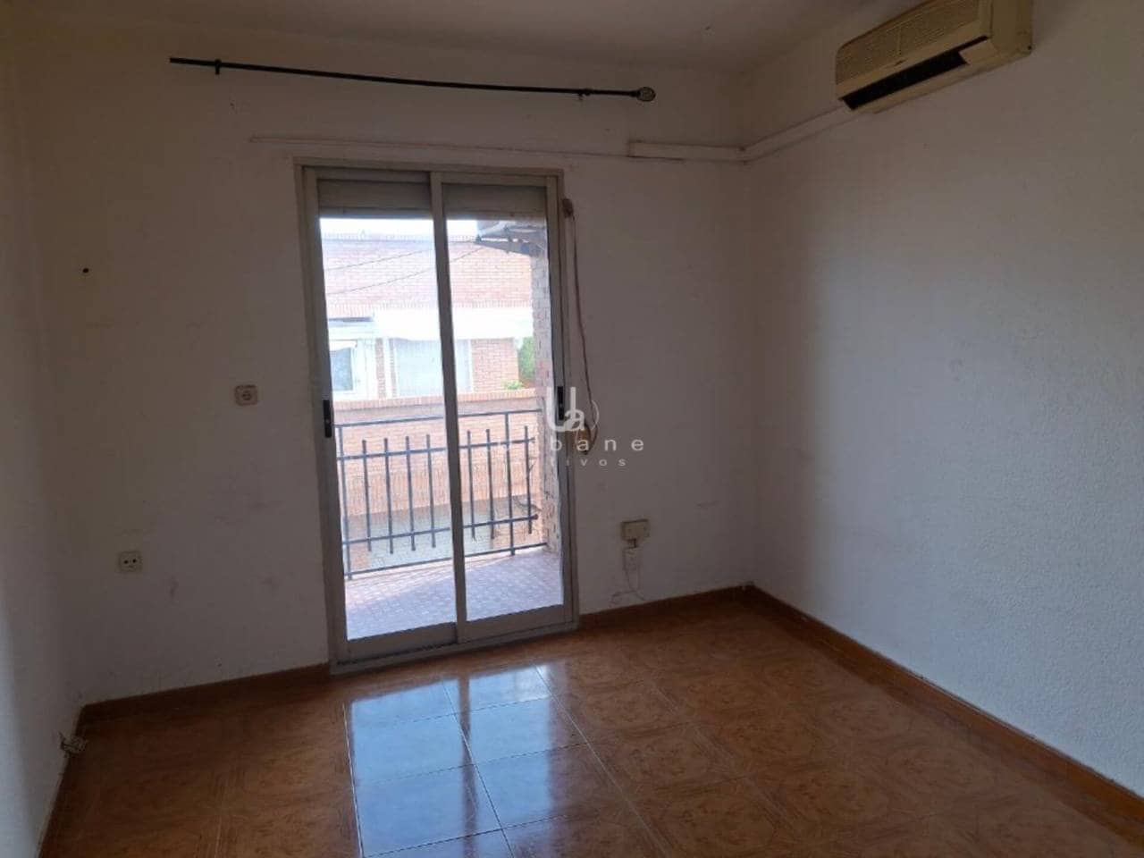 3 sovrum Lägenhet till salu i Valencia stad - 85 000 € (Ref: 9906647)