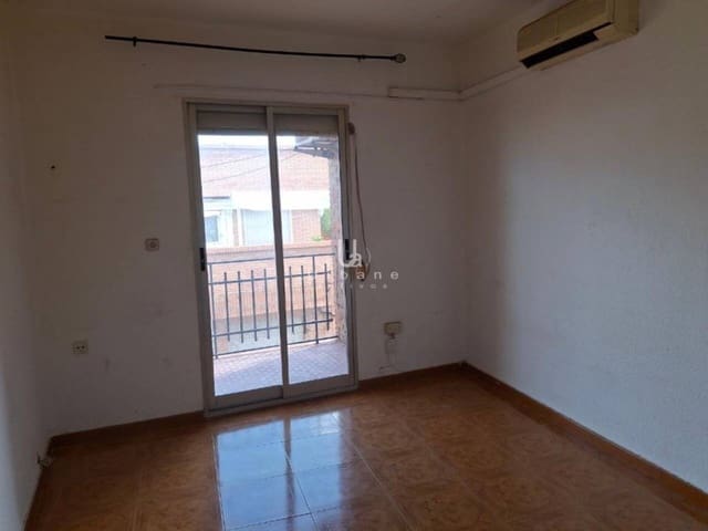 3 sovrum Lägenhet till salu i Valencia stad - 85 000 € (Ref: 9906647)