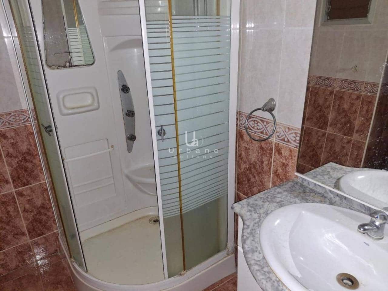 3 sovrum Lägenhet till salu i Valencia stad - 85 000 € (Ref: 9906647)