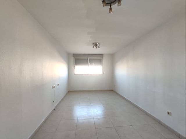 3 bedroom Flat for sale in Murcia city with garage - € 150,000 (Ref: 9919233)