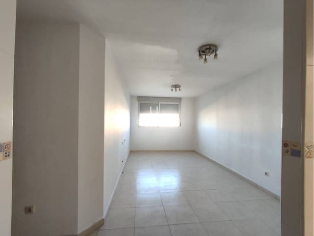 3 bedroom Flat for sale in Murcia city with garage - € 150,000 (Ref: 9919233)