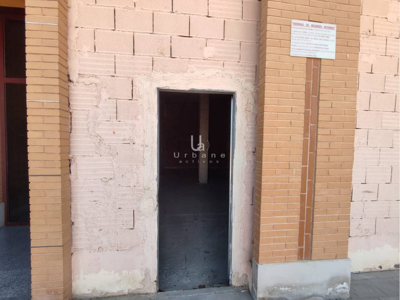 Kommersiell till salu i San Gines - 269 000 € (Ref: 9919234)
