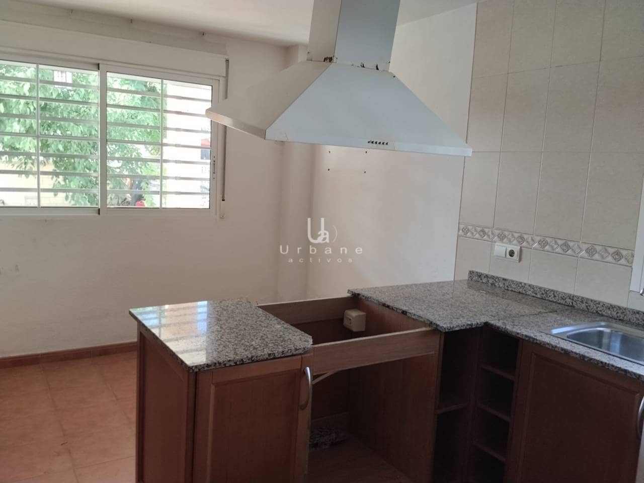 3 bedroom Villa for sale in Aspe with garage - € 325,000 (Ref: 9932705)