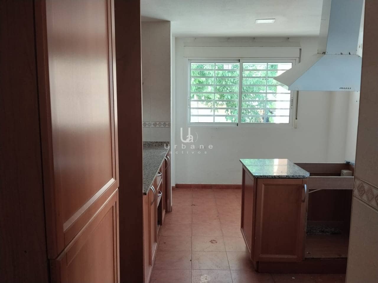 3 bedroom Villa for sale in Aspe with garage - € 325,000 (Ref: 9932705)
