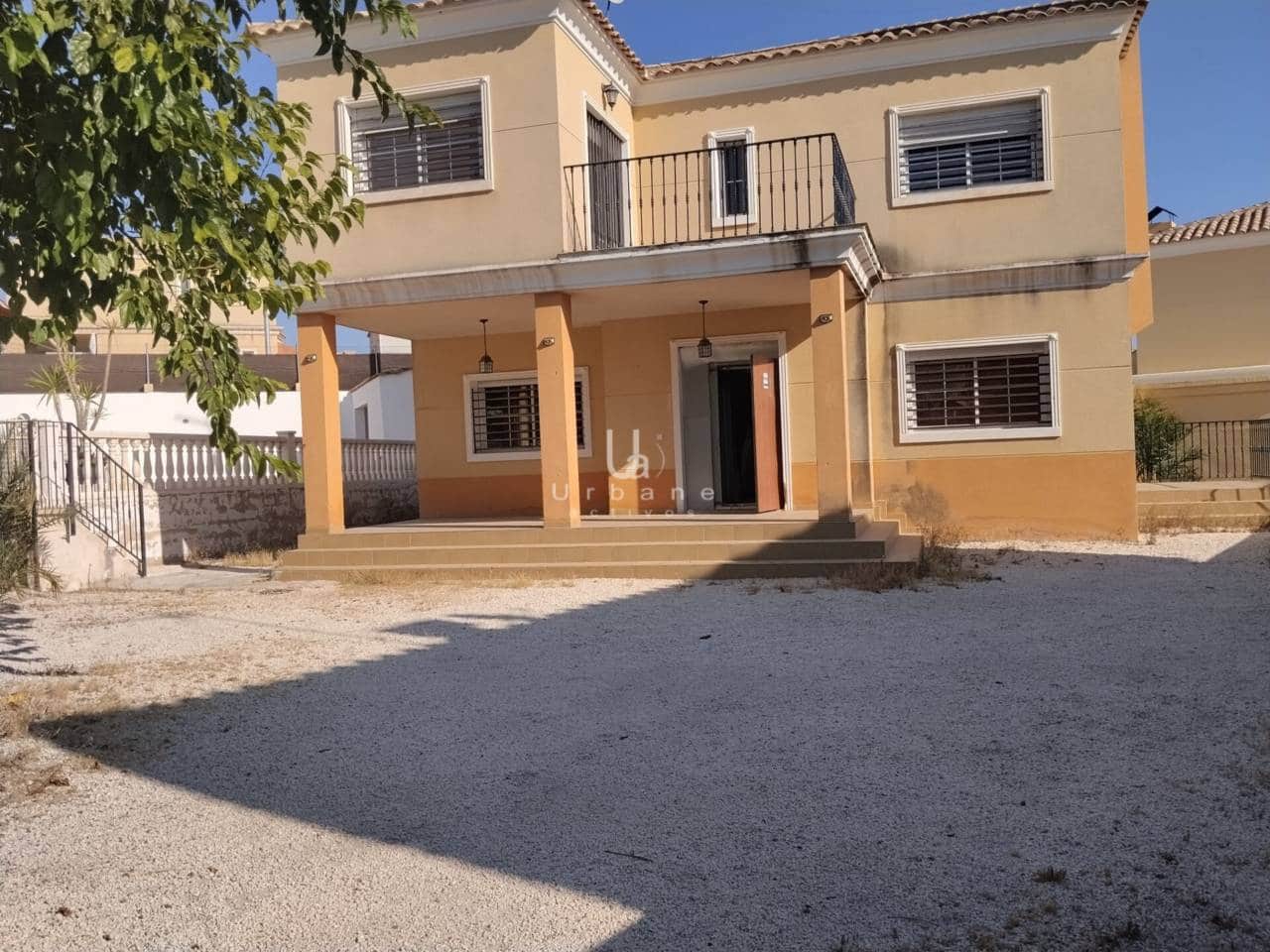 3 bedroom Villa for sale in Aspe with garage - € 325,000 (Ref: 9932705)